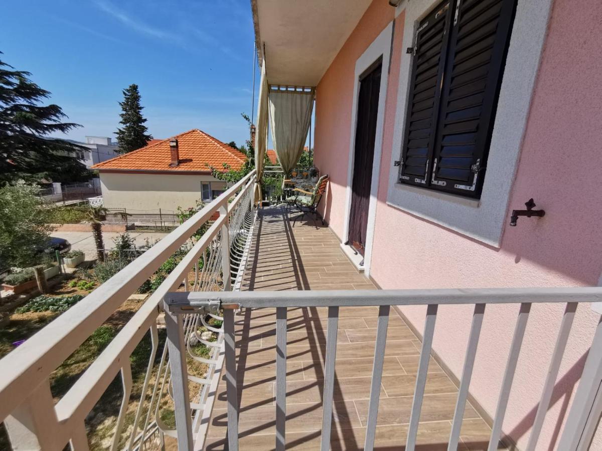 Hotel Soba Mia Sukošan Esterno foto