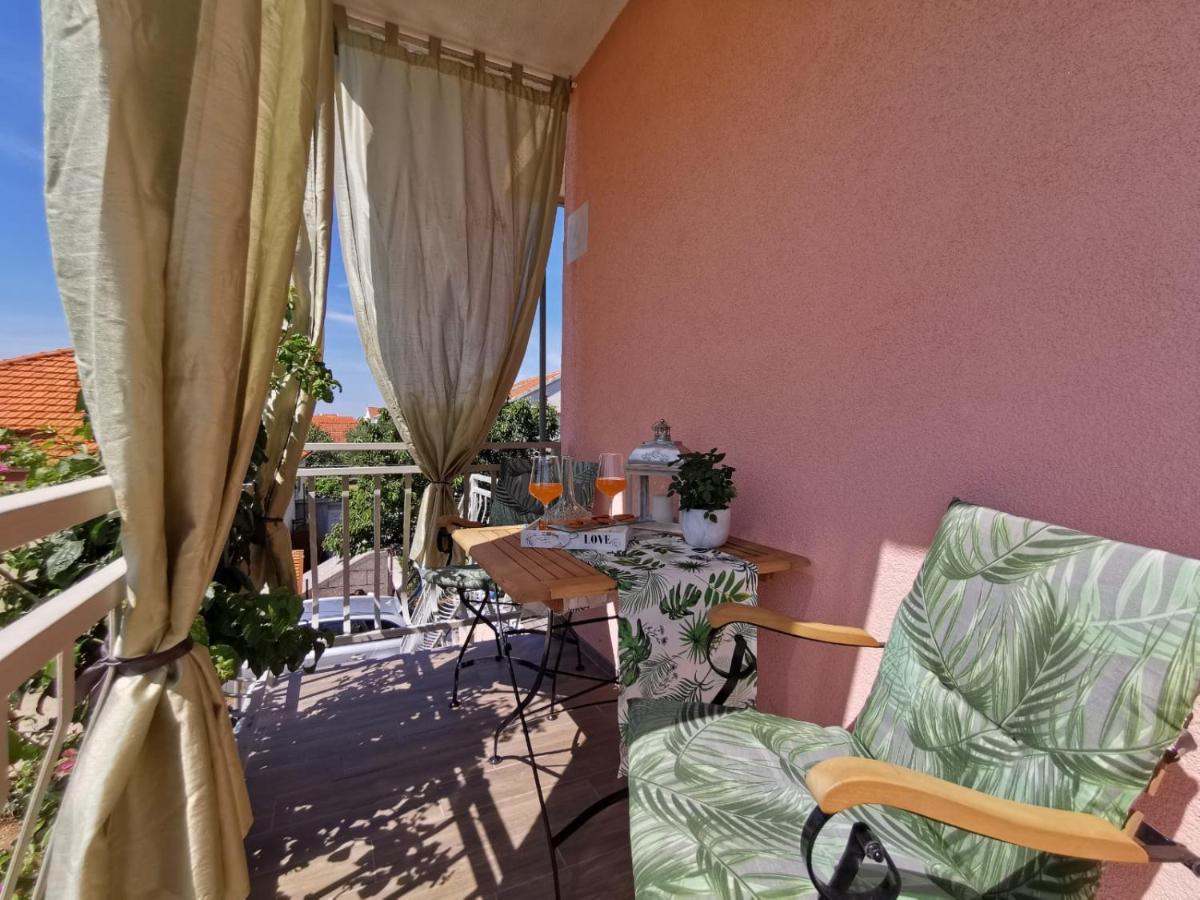 Hotel Soba Mia Sukošan Esterno foto